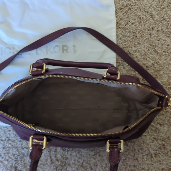 Michael Kors Handbag - Picture 3 of 14